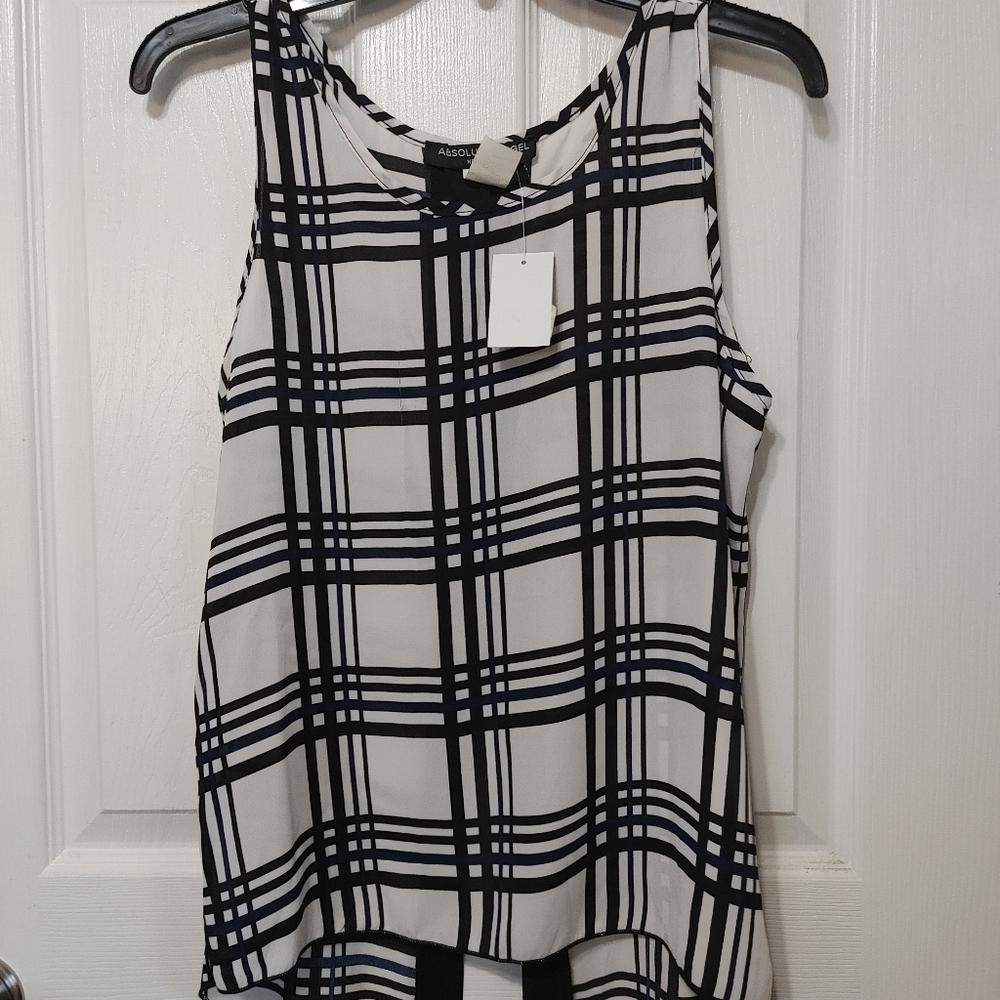 NWT Breezy slit back tank